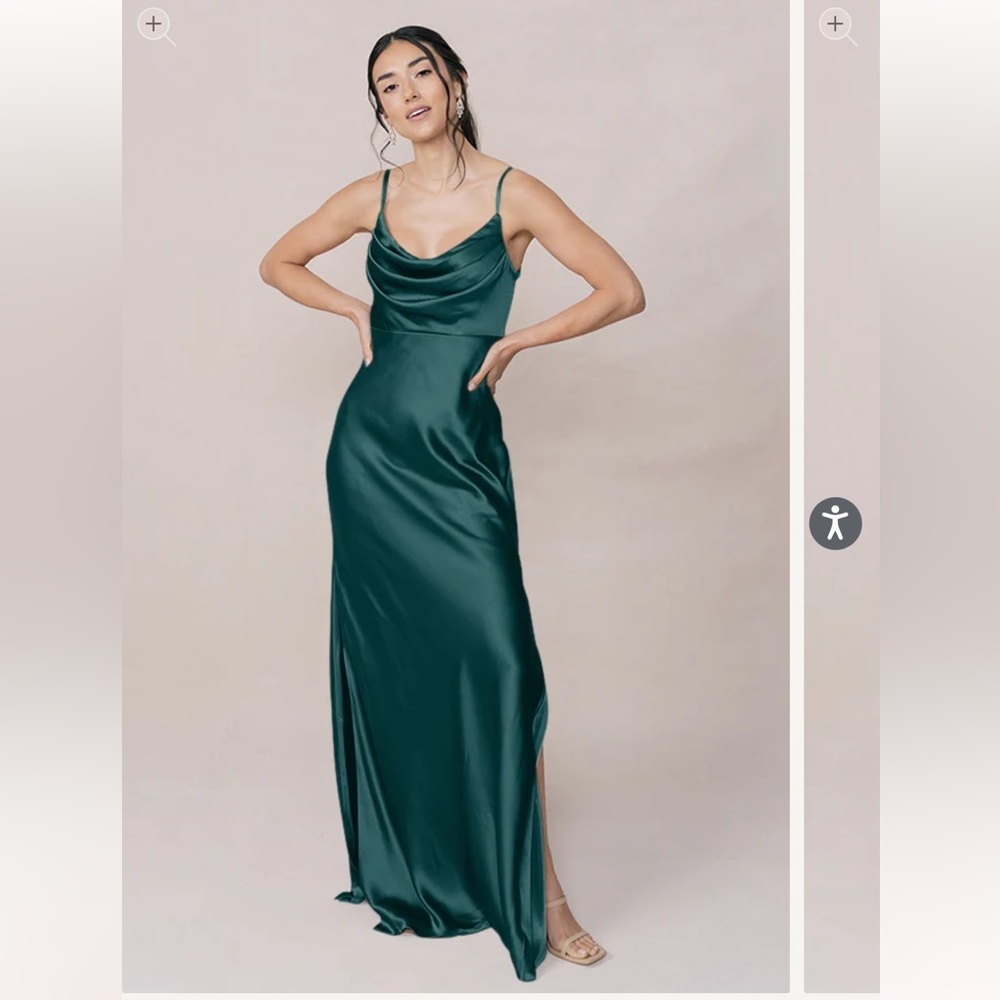 Revelry Skye Satin Dress in Classic Emerald